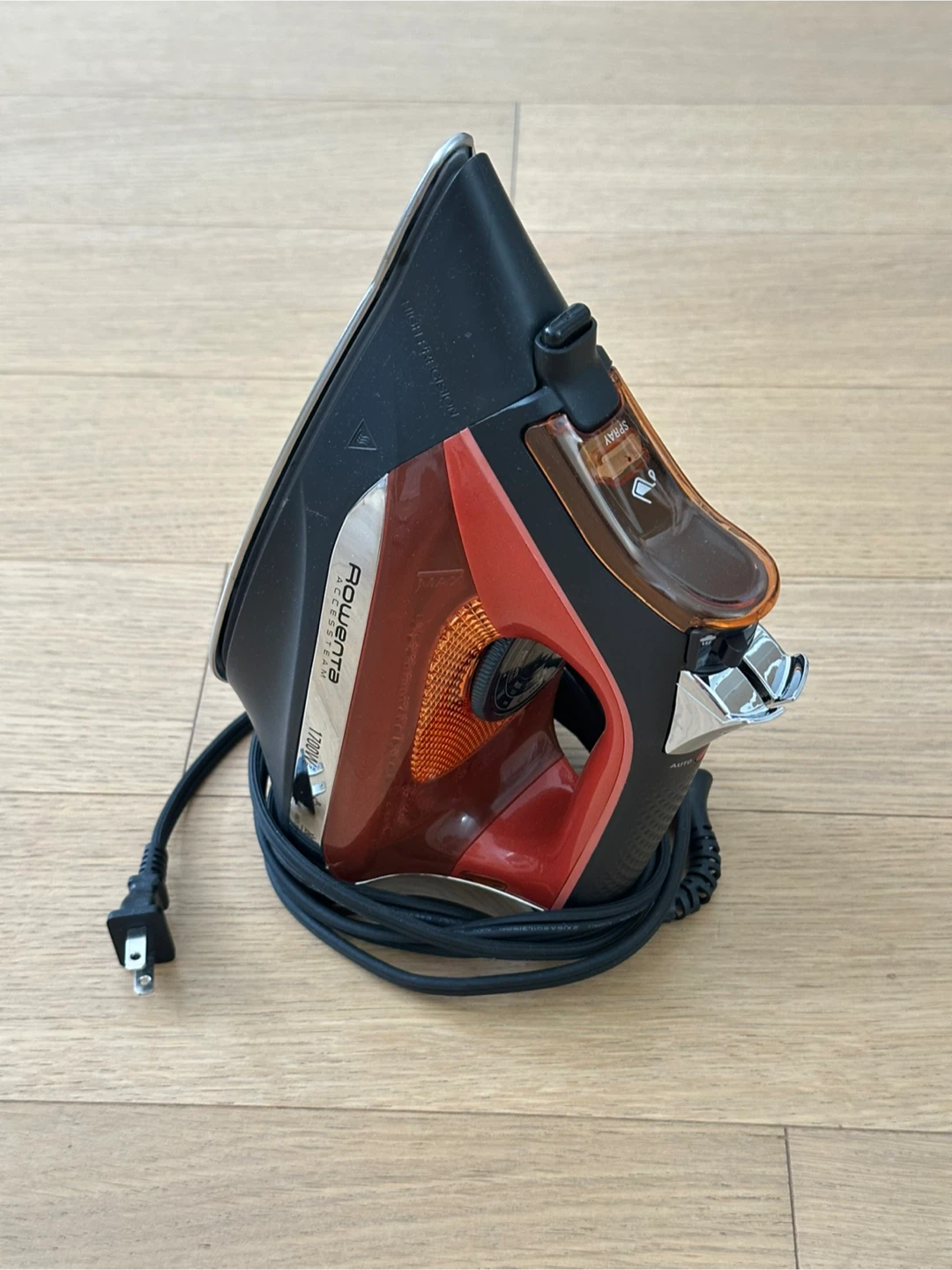 Rowenta 1700W Steam Iron