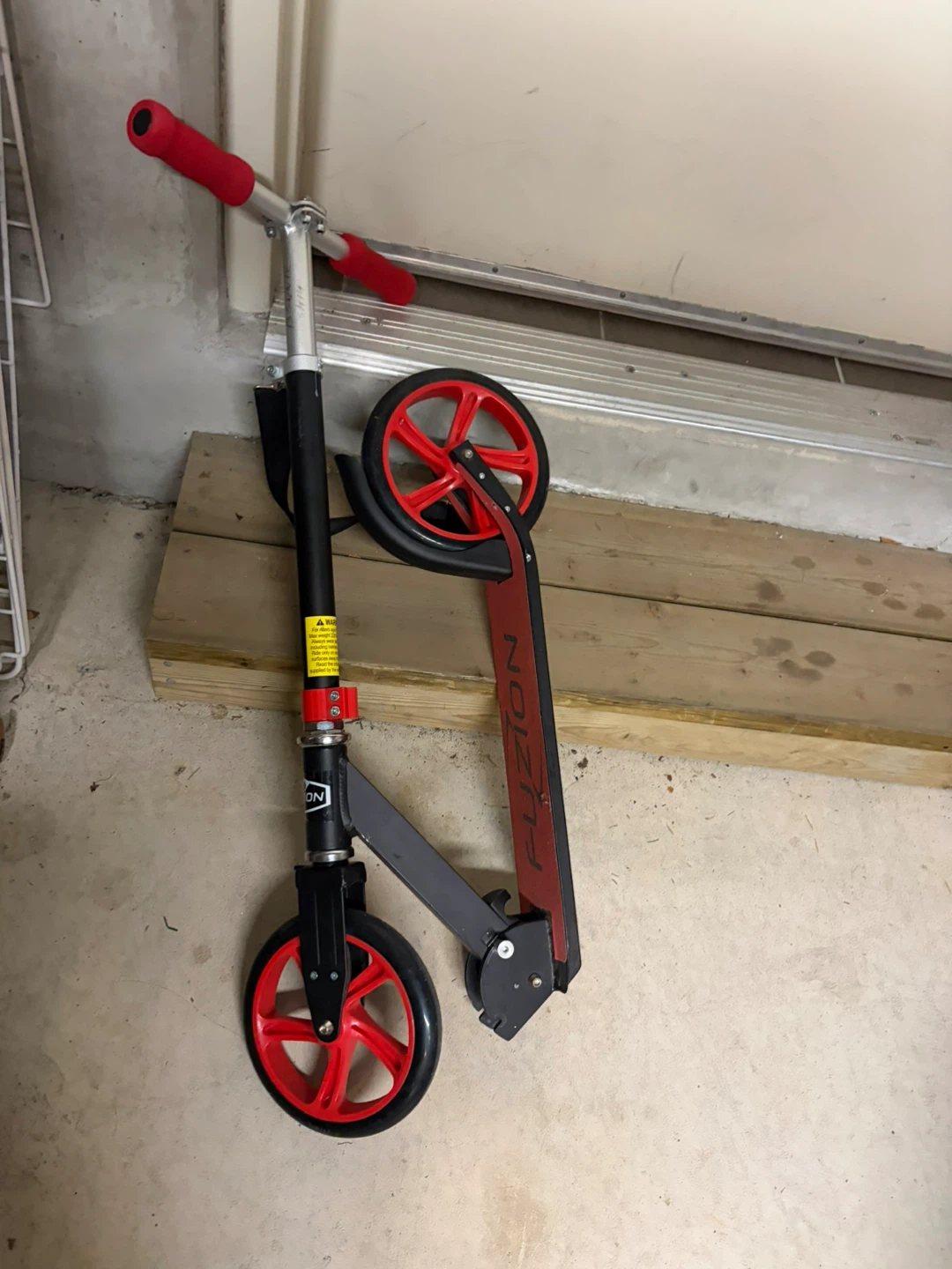 Fuzion Cityglide Adult Kick Scooter
