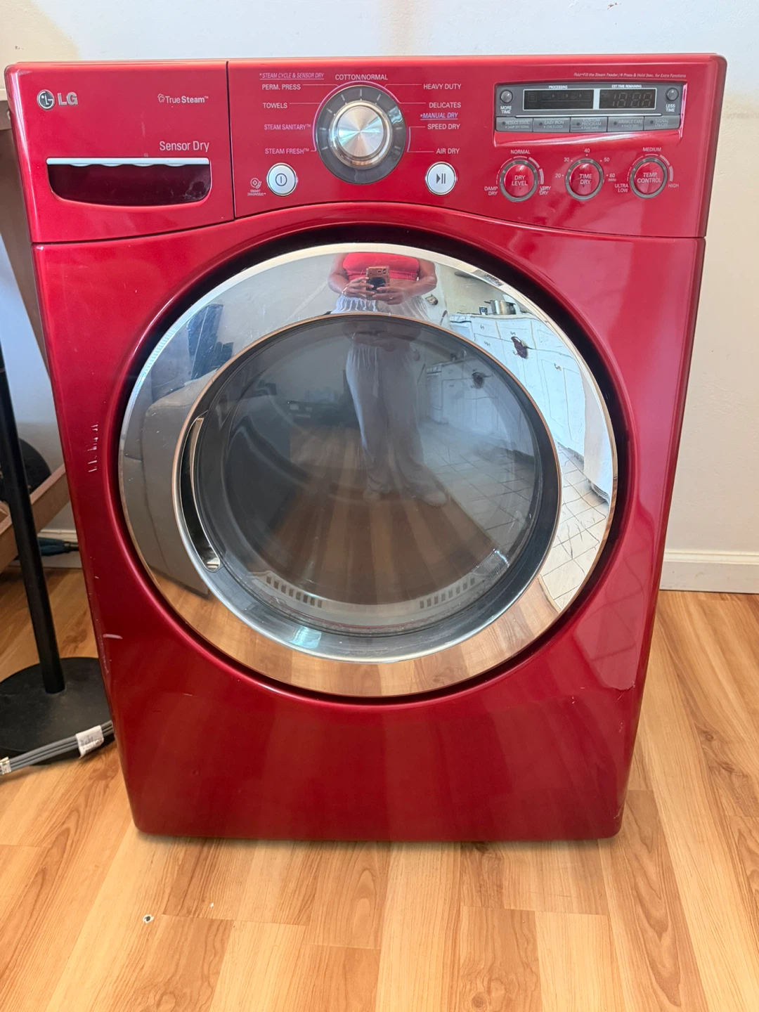 LG Red Electric Dryer - photo 4