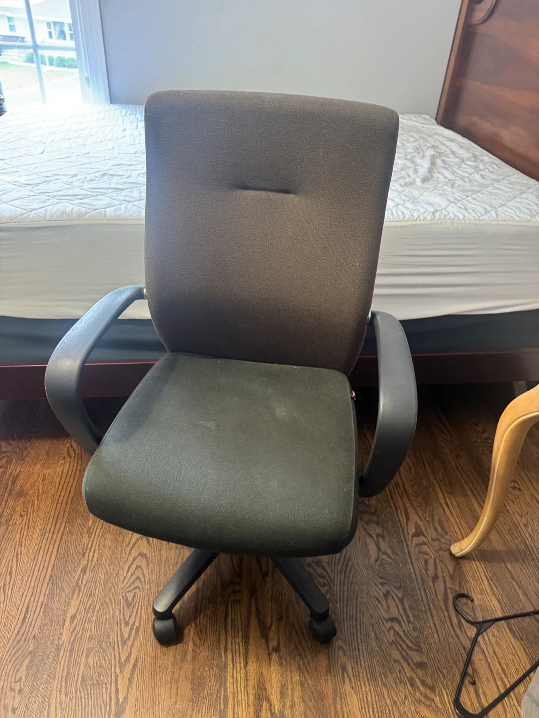 Office Chair - photo 3