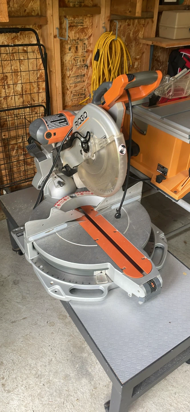 RIDGID Miter Saw
