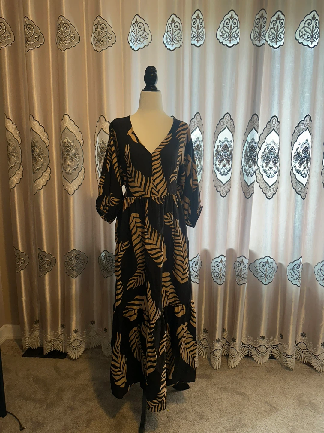 Black and Tan Leaf Print Maxi Dress