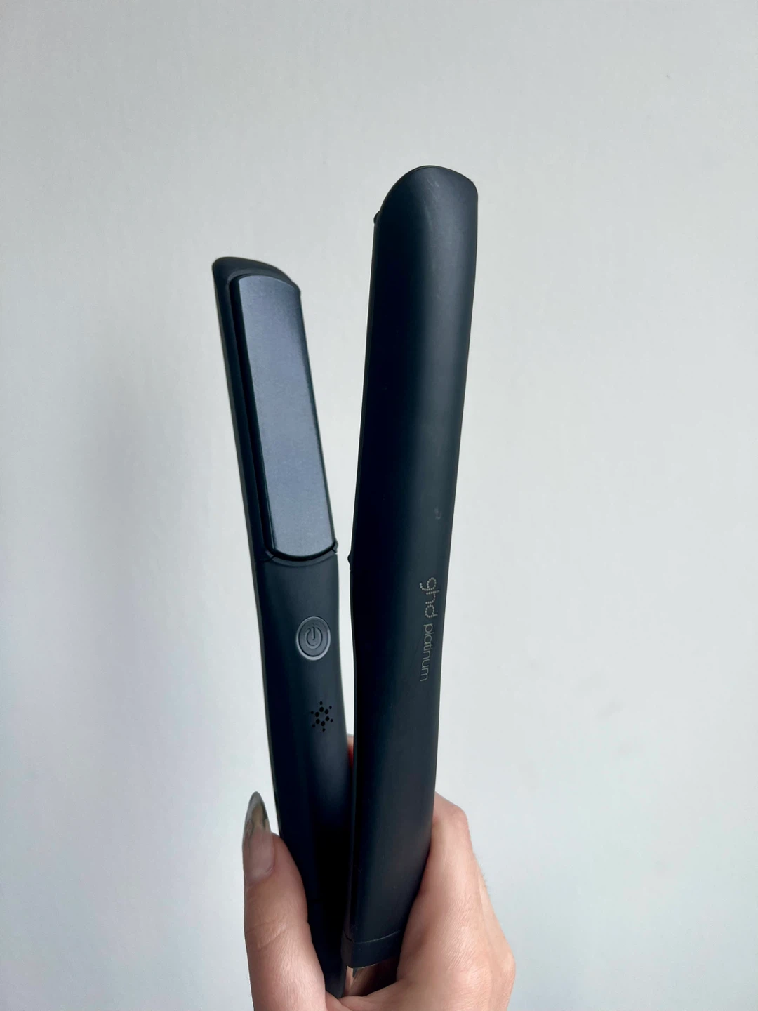 GHD Platinum+ Professional Styler ✨ Hair Straightener