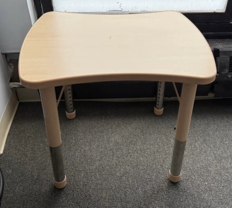 Adjustable Height Kids Desk Table