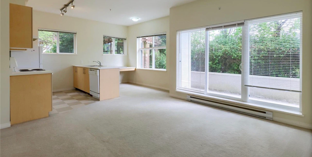 2 Bedroom 2 bathroom Apartment - UVIC - photo 2