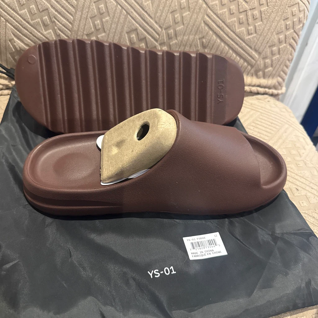 Brown Slides YS-01 Size 12 - photo 2
