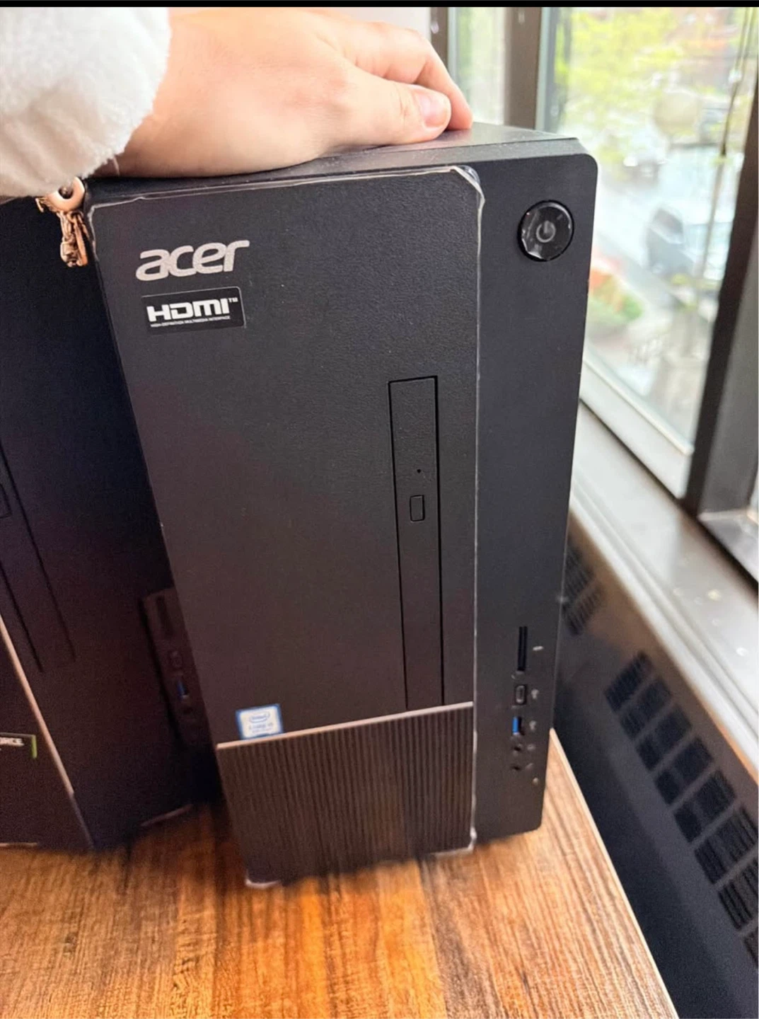 Acer Aspire TC-866 Desktop Computer