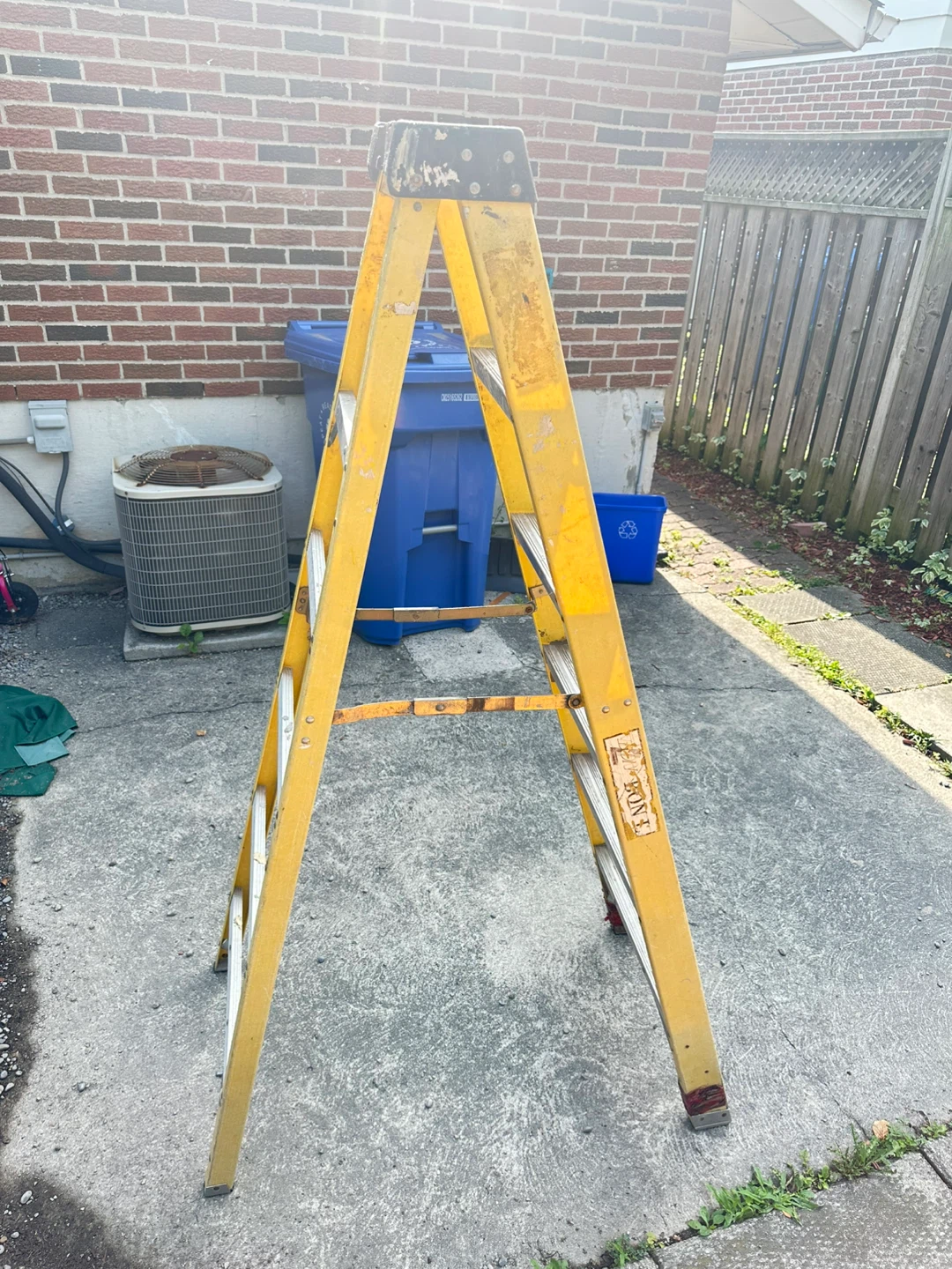 Werner Yellow Step Ladder - photo 2