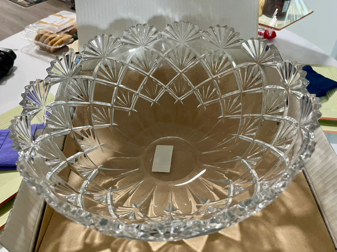 ✨ Beautiful Mikasa Crystal Cut Glass Bowl – Elegant & Timeless ✨ - photo 2