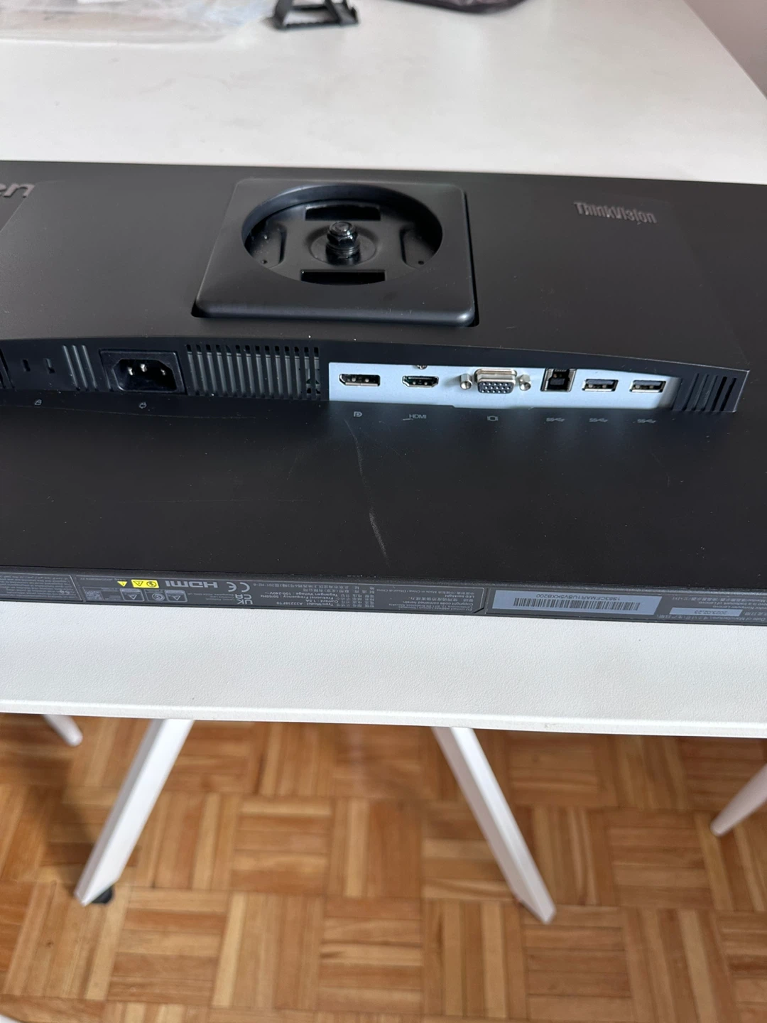 Lenovo ThinkVision Monitor with Arm and Cables - photo 3