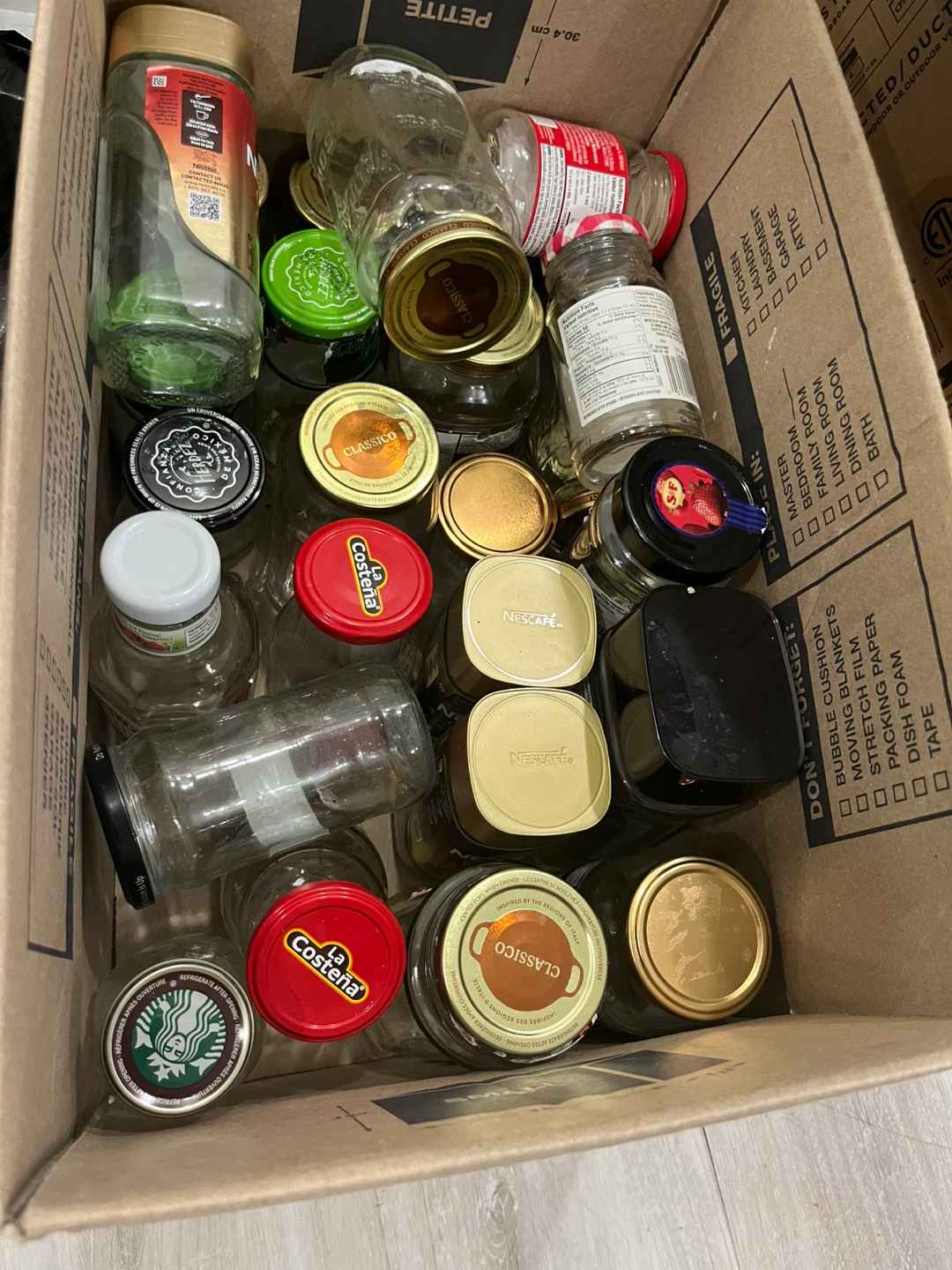 Mixed glass jars and lids
