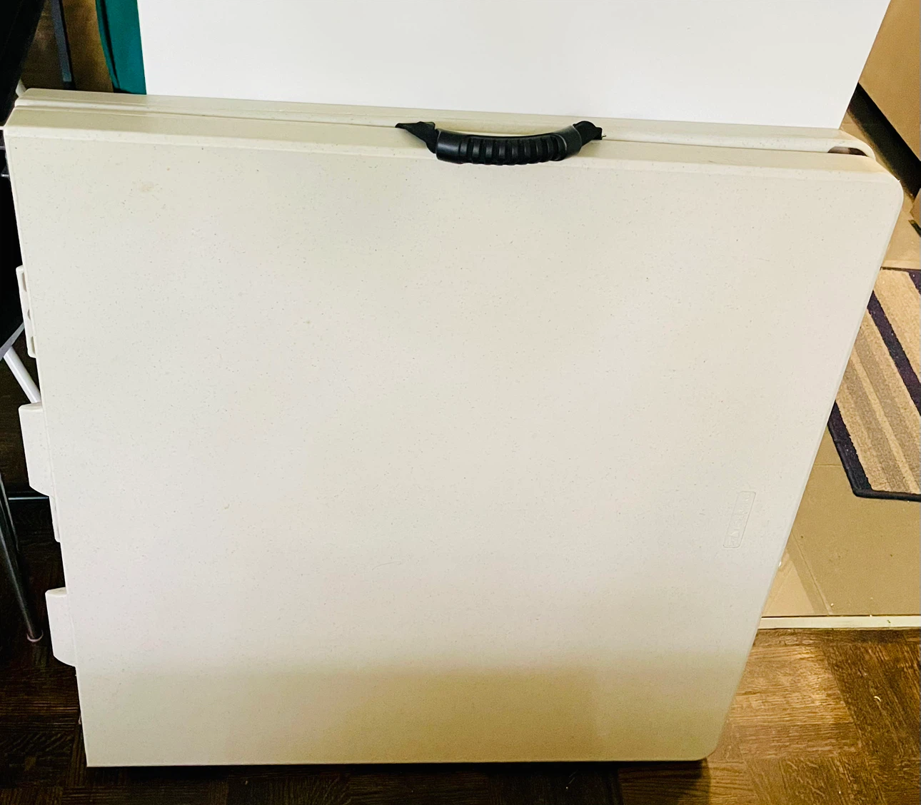 Folding Table 5' feet long x 2' and 1/2feet wide. Very Sturdy