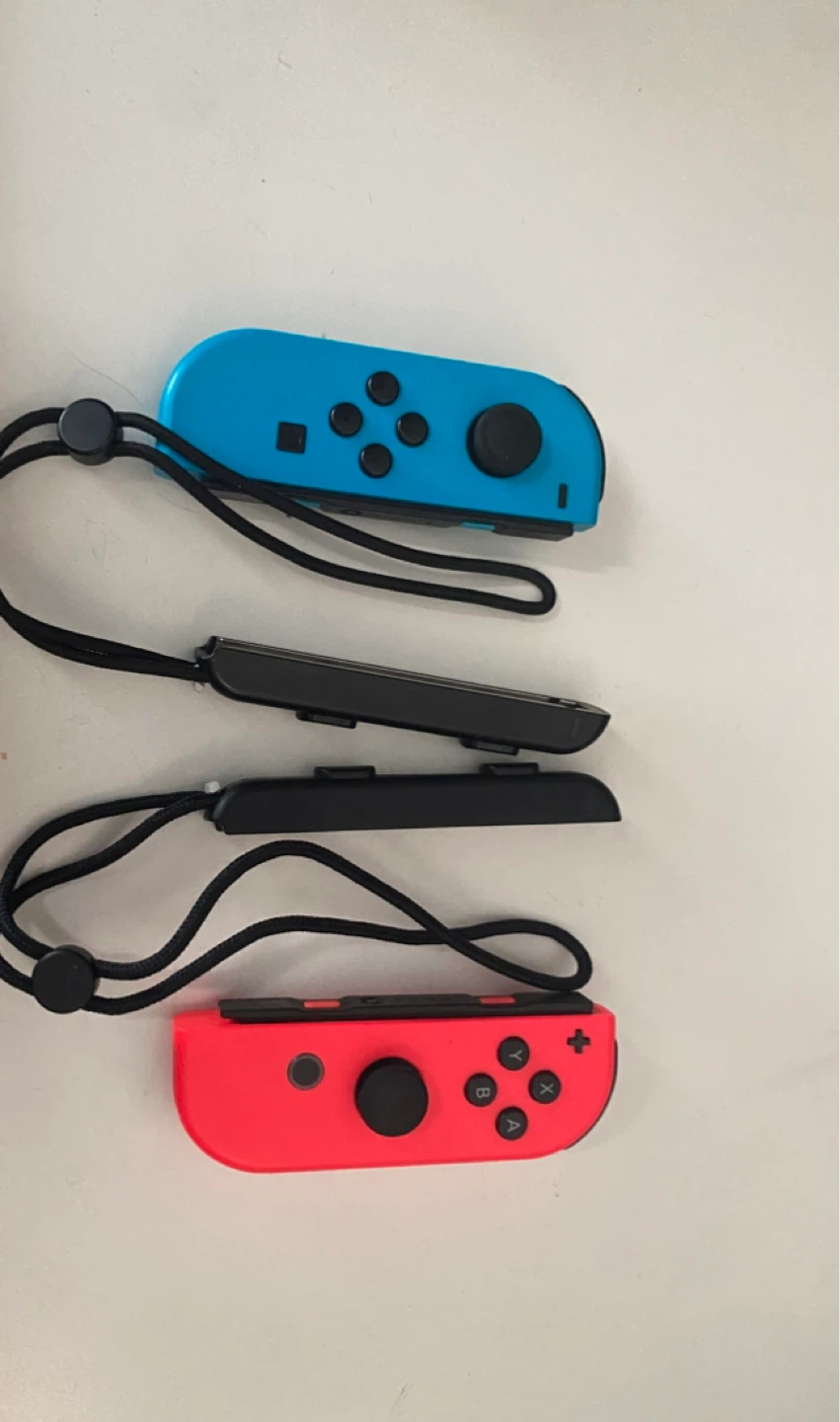 Nintendo Switch Joy-Con Controllers (Blue & Red)