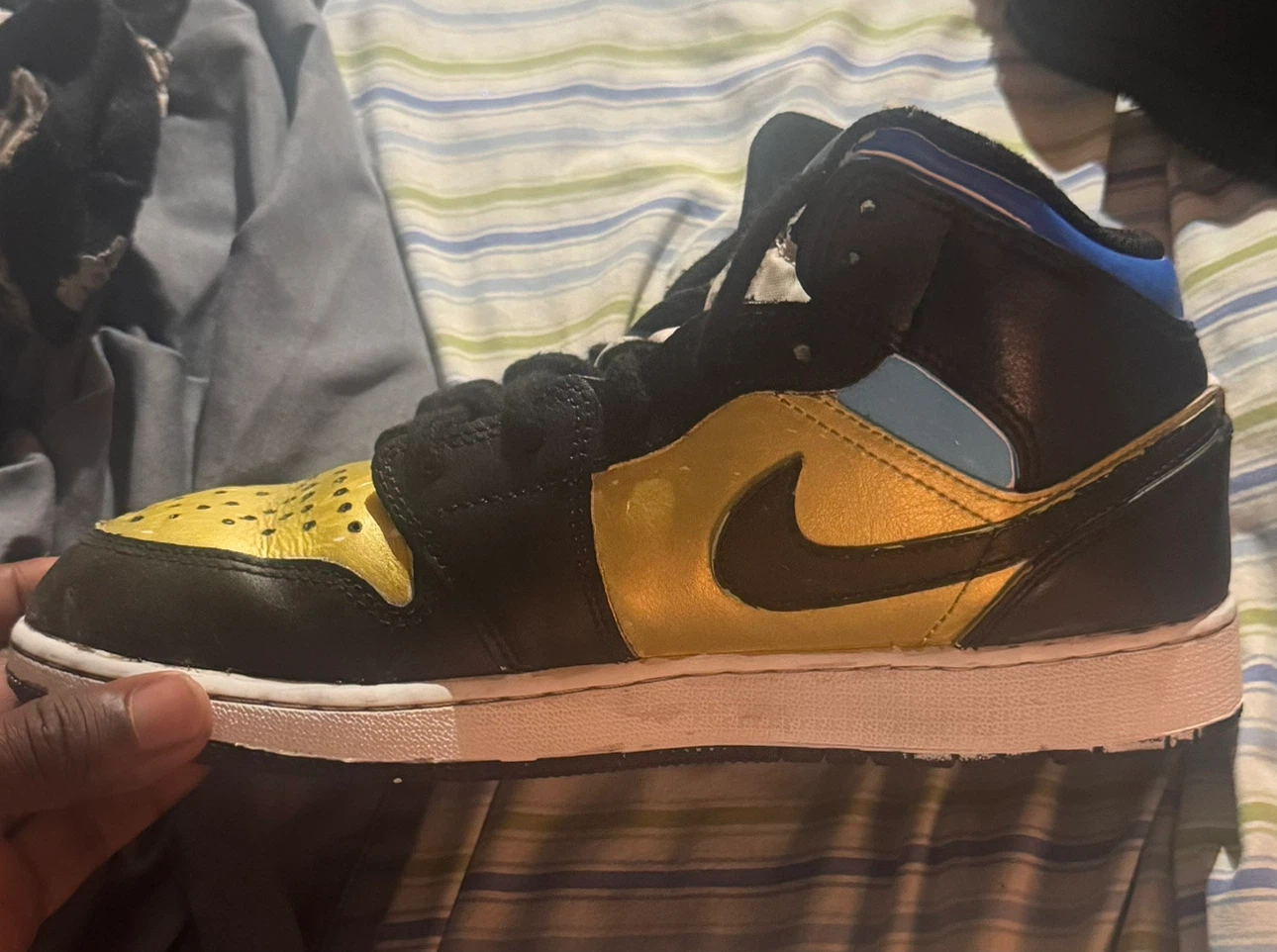 Air Jordan 1 Mid Sneakers - photo 2