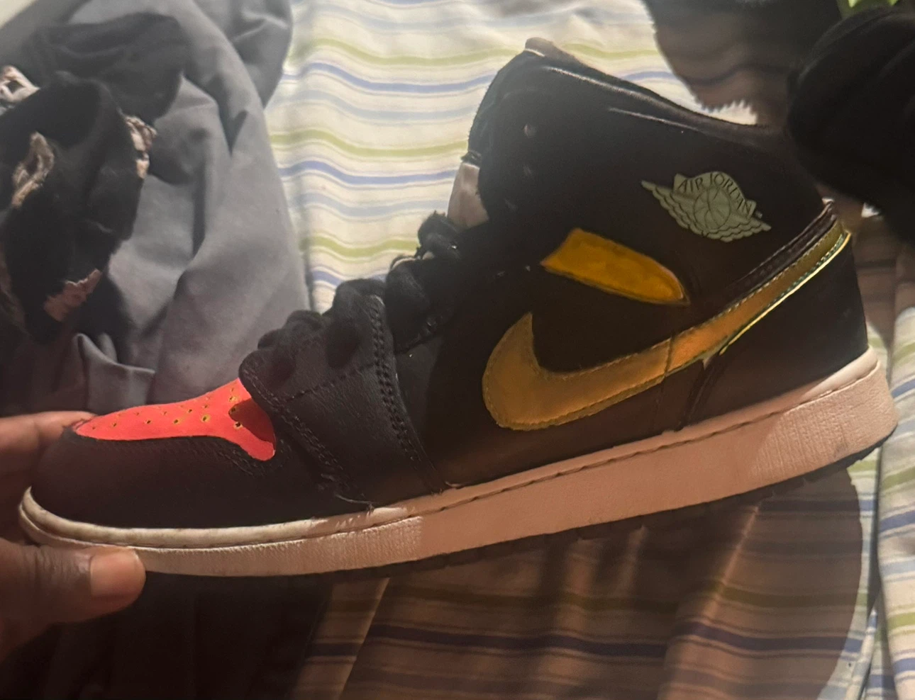 Air Jordan 1 Mid Sneakers - photo 5