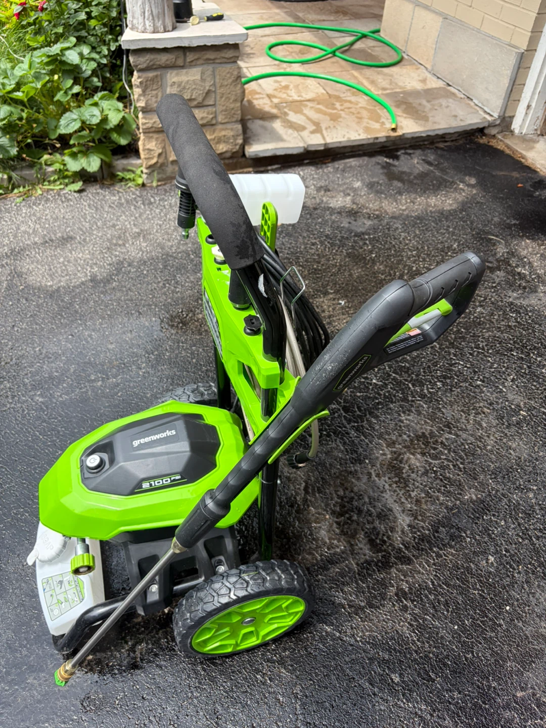 Greenworks 2100 PSI Electric Pressure Washer - photo 4