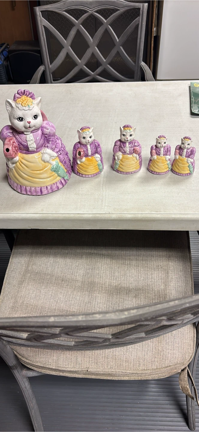 Set of 5 Ceramic Cat Figurines