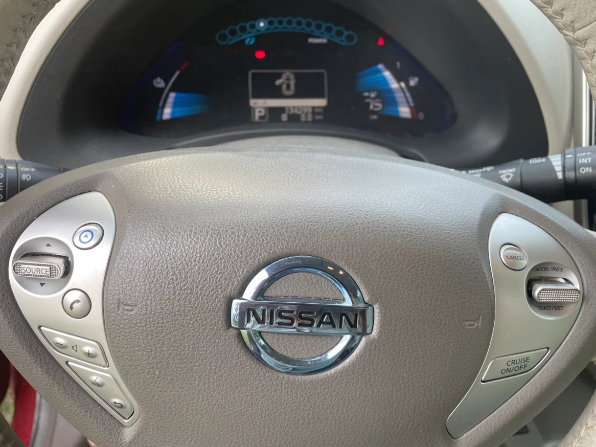 2012 Nissan Leaf - photo 4