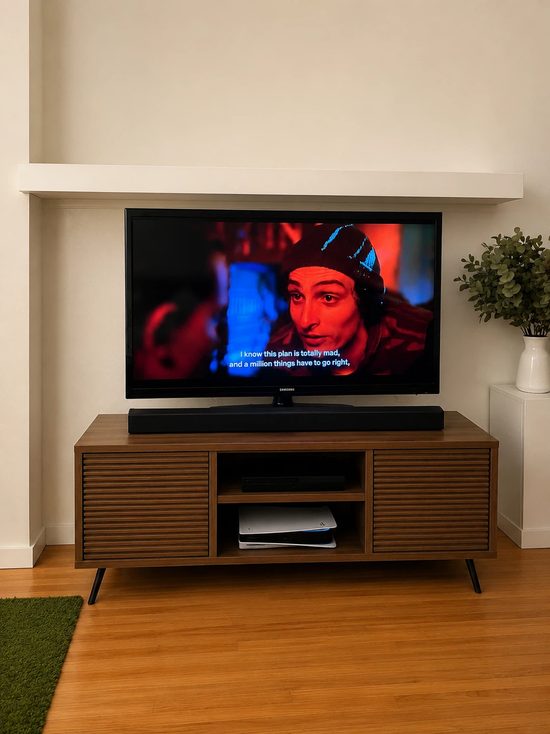 Selling smart tv 90$