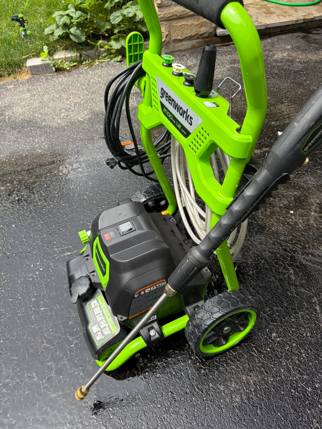 Greenworks 2100 PSI Electric Pressure Washer - photo 2