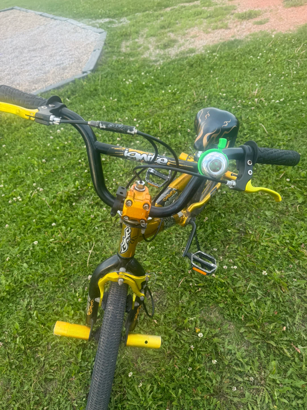 Gold Avigo "Ignite" BMX Bike - photo 3
