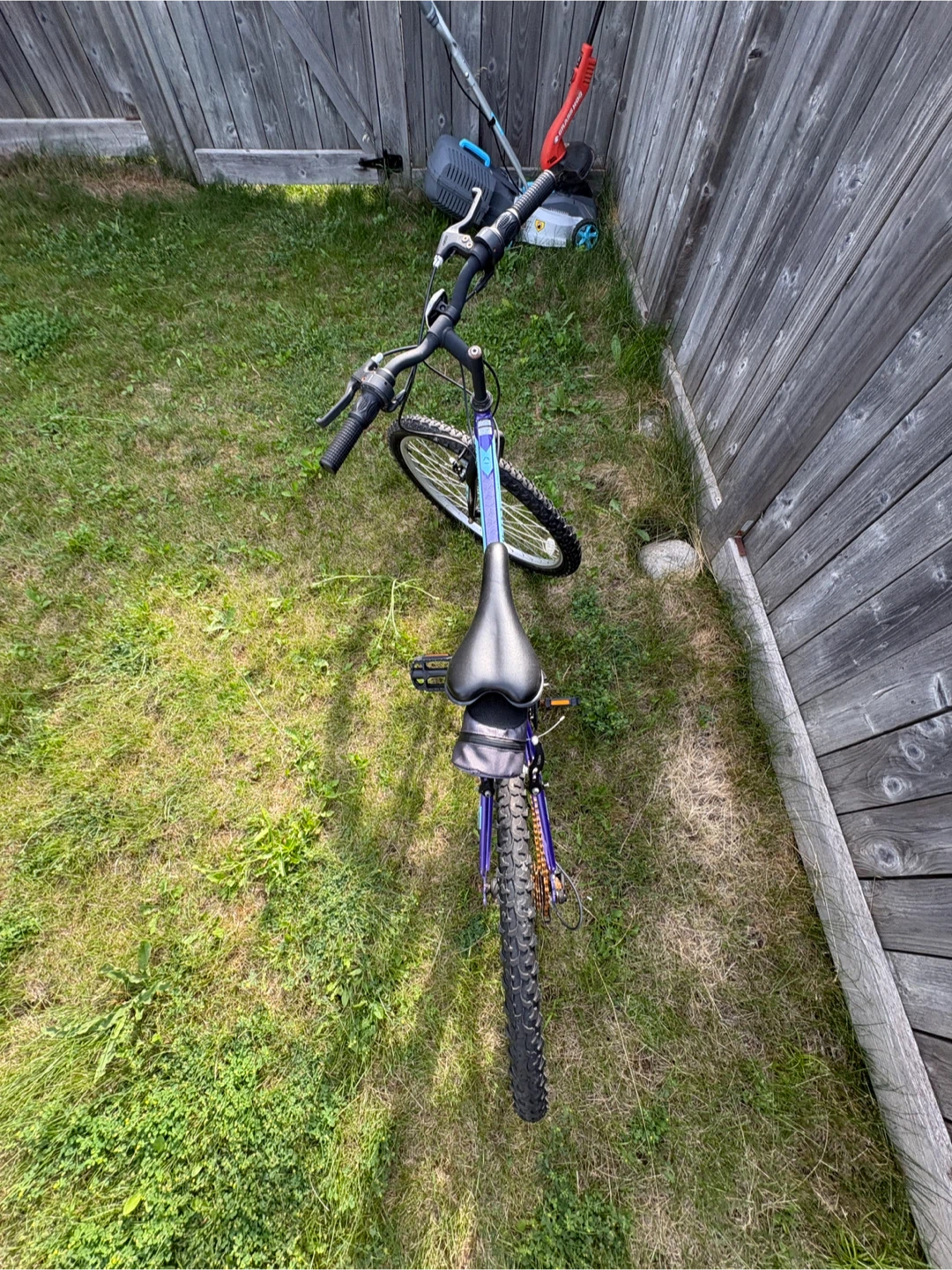 Mongoose Purple Mountain Bike - photo 2