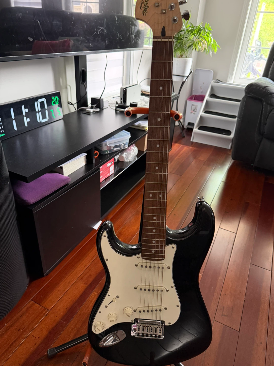Squier Stratocaster Electric Guitar - photo 2