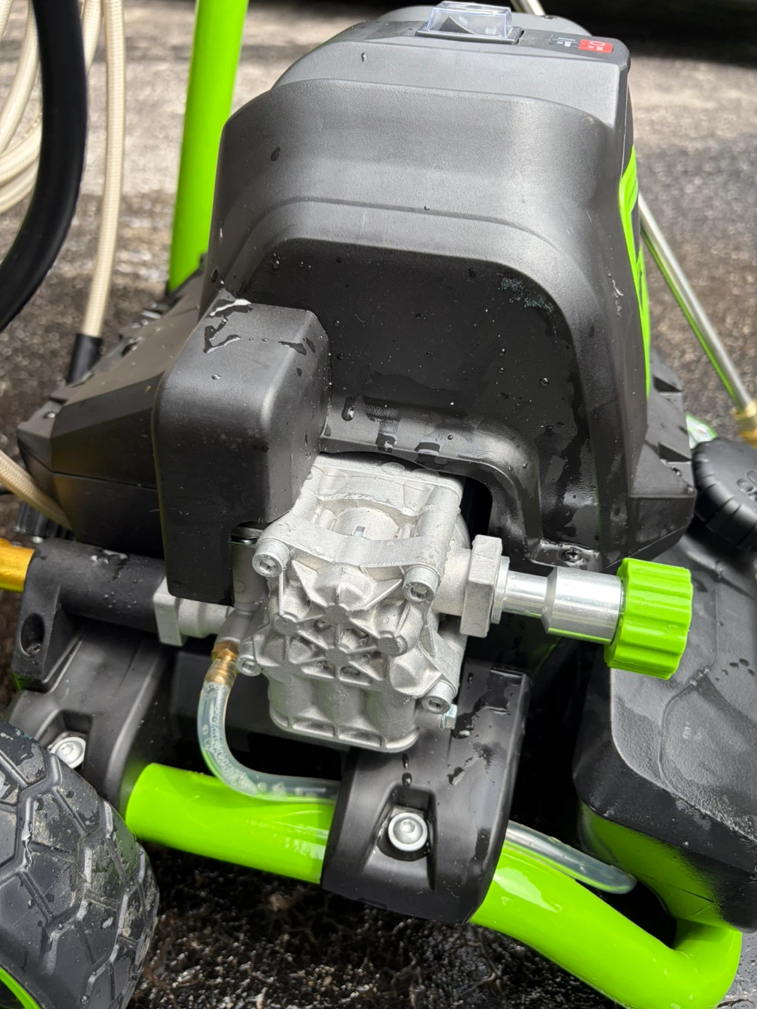 Greenworks 2100 PSI Electric Pressure Washer - photo 2