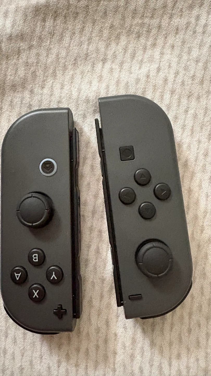 ⚽️ Brand new Nintendo Switch Joy-Con Controllers
