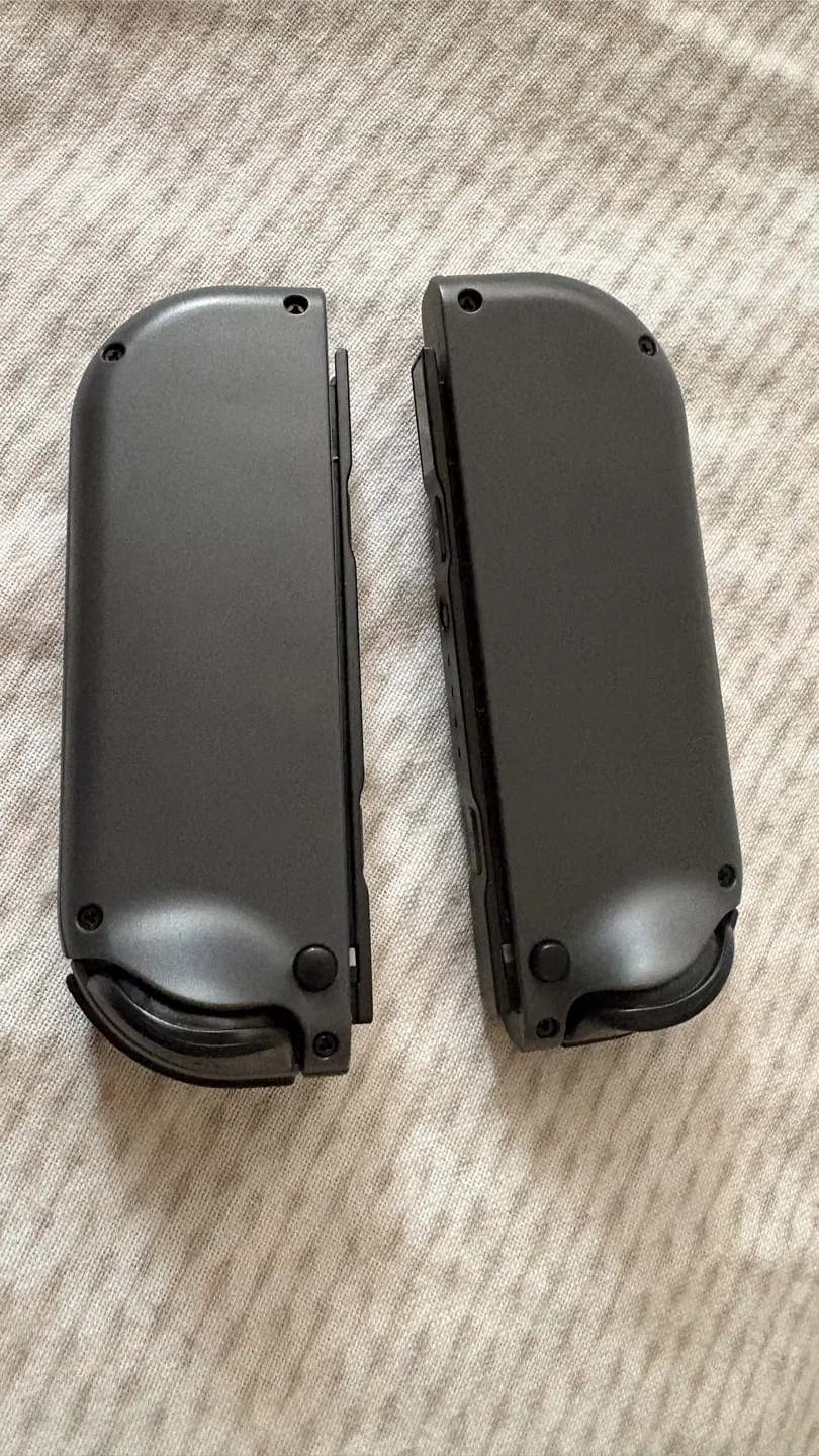 ⚽️ Brand new Nintendo Switch Joy-Con Controllers - photo 2