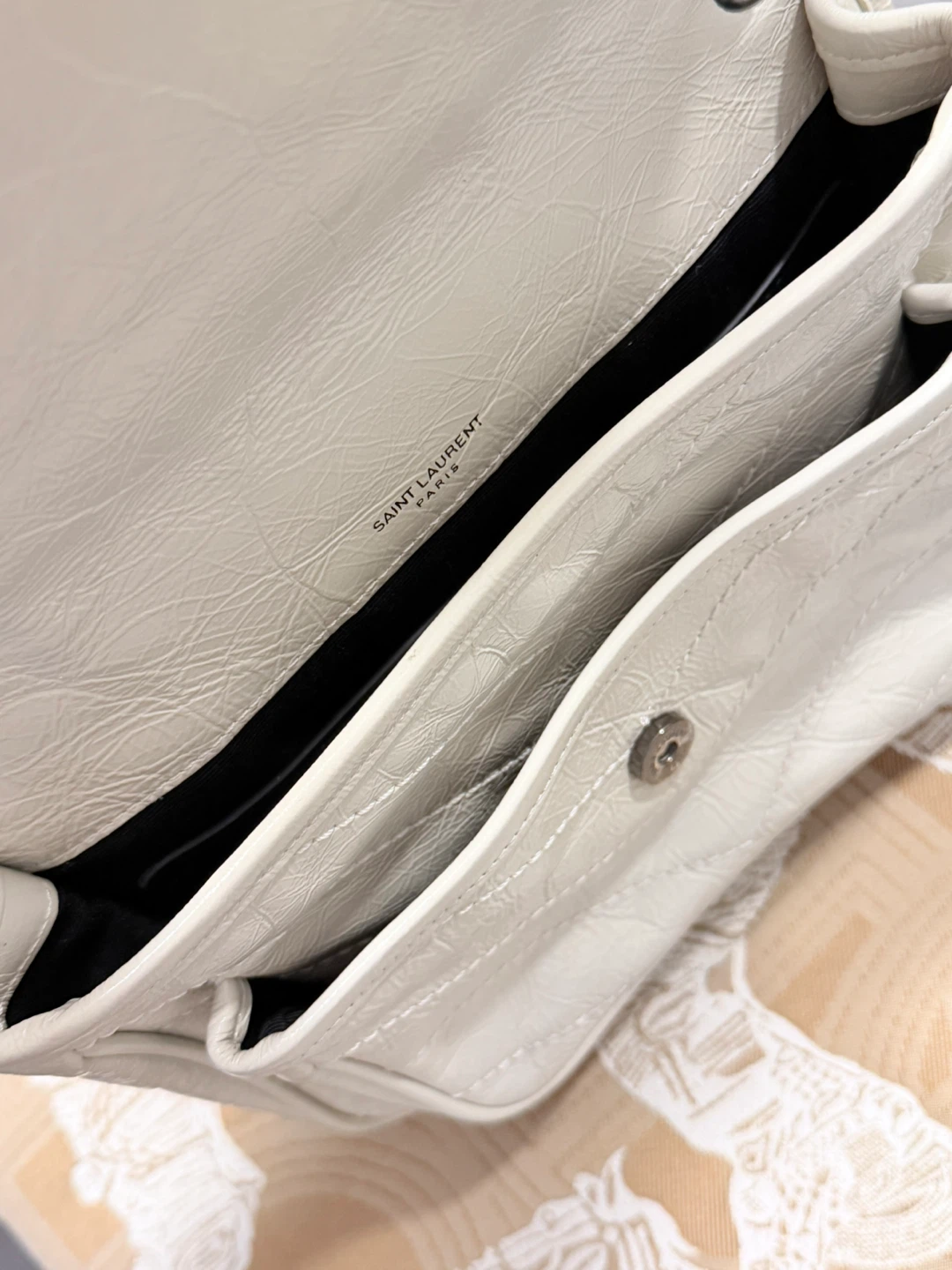 Saint Laurent White Leather Naki Shoulder Bag - photo 3