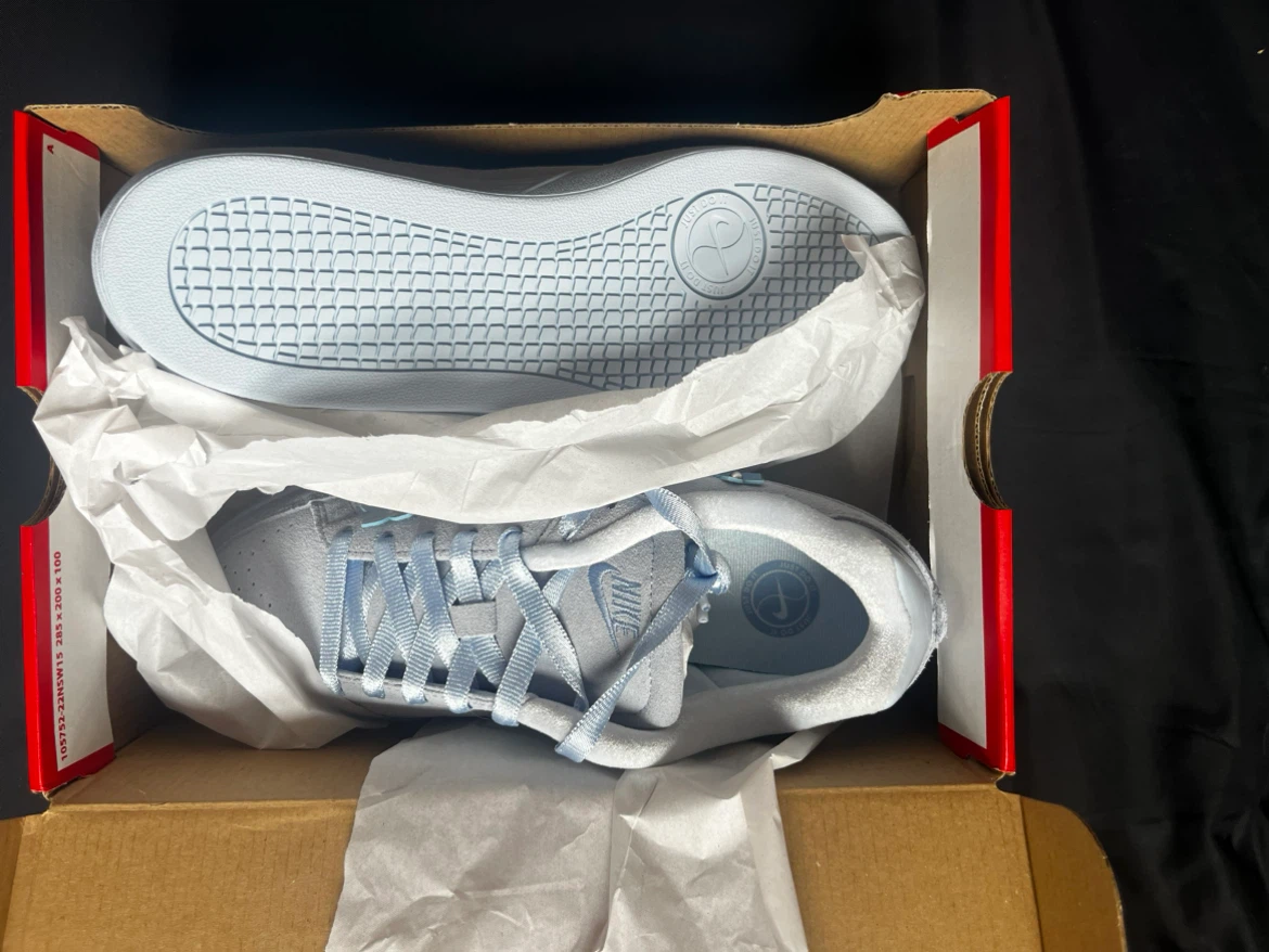 Nike Sneakers (Light Blue) - photo 4
