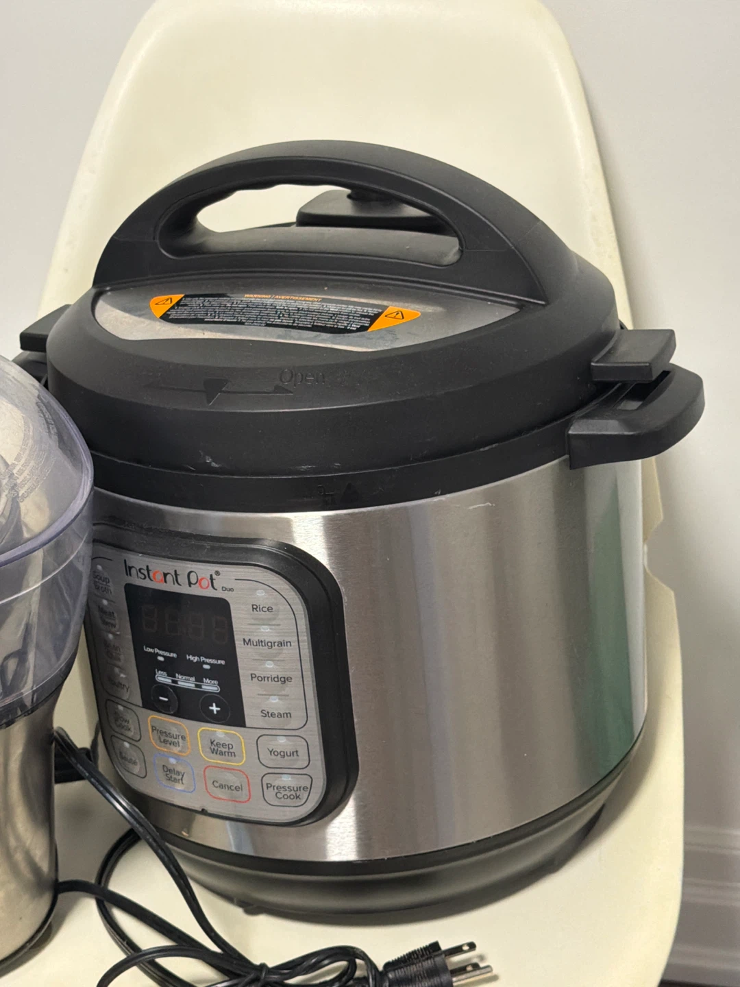 Instant Pot Duo Pressure Cooker