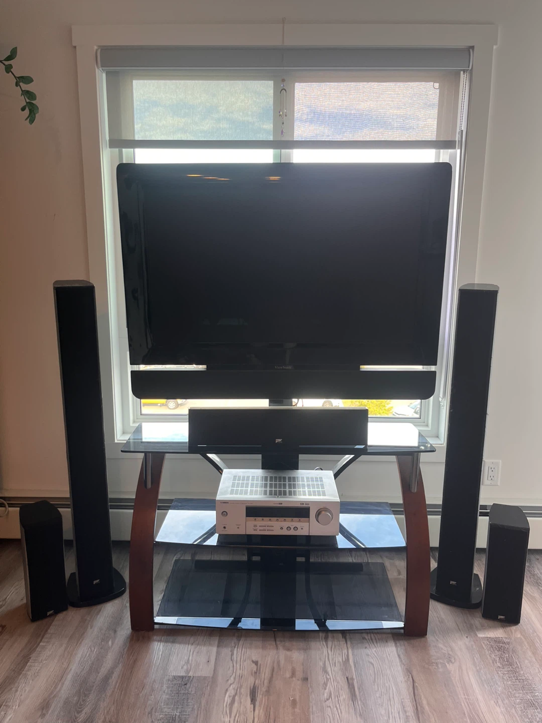 ViewSonic N4280p-1M LCD TV