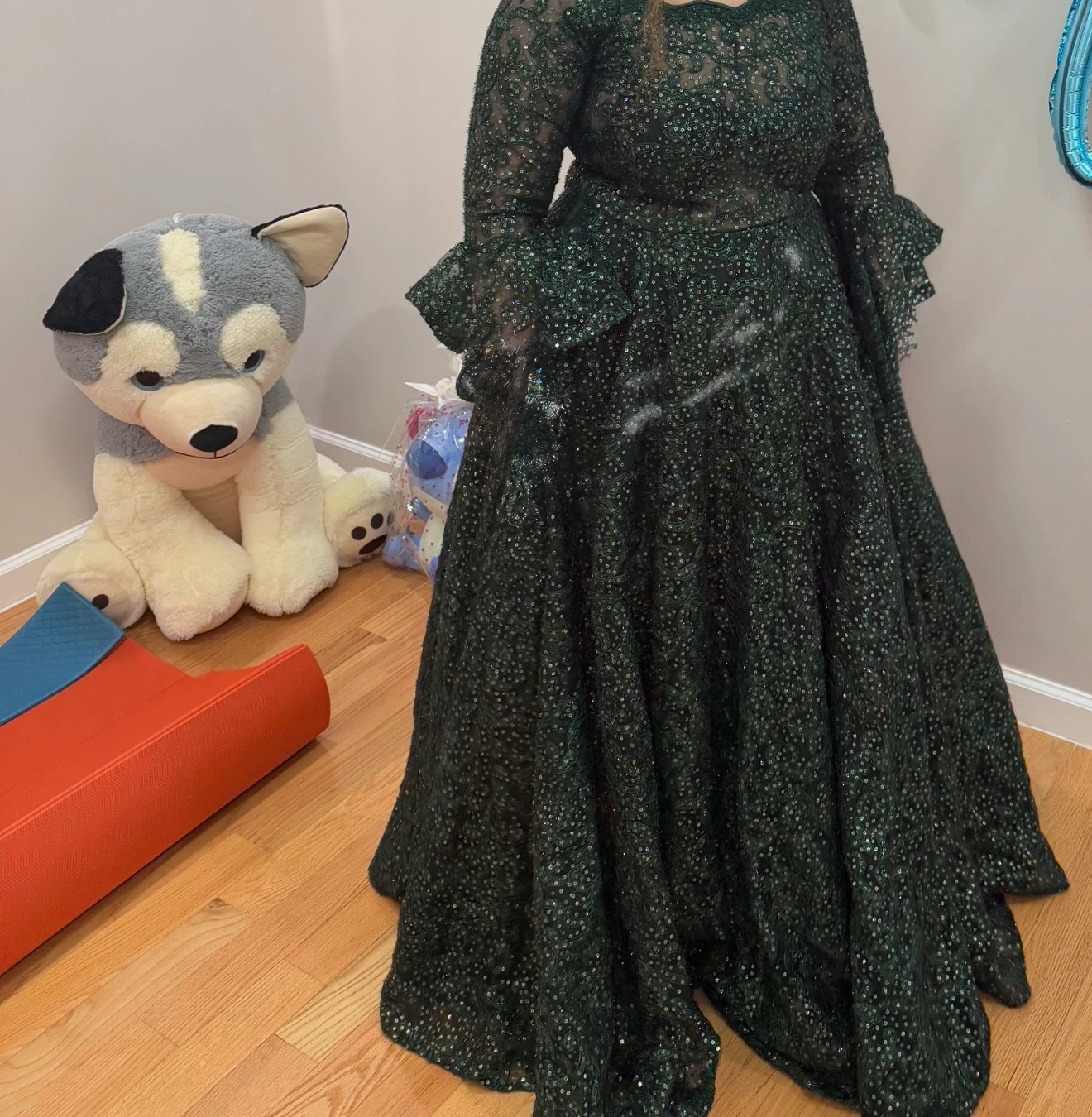 Women's Green Sequin Long Sleeve Gown