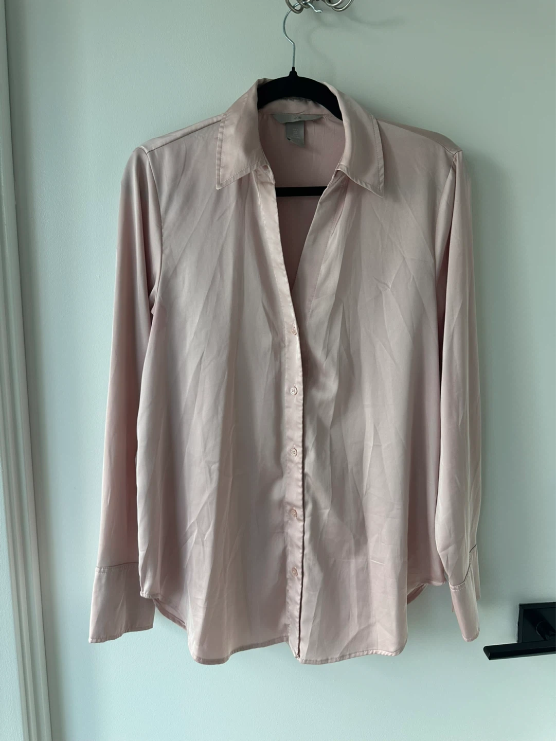 H&M Satin Button-Up Shirt - photo 3