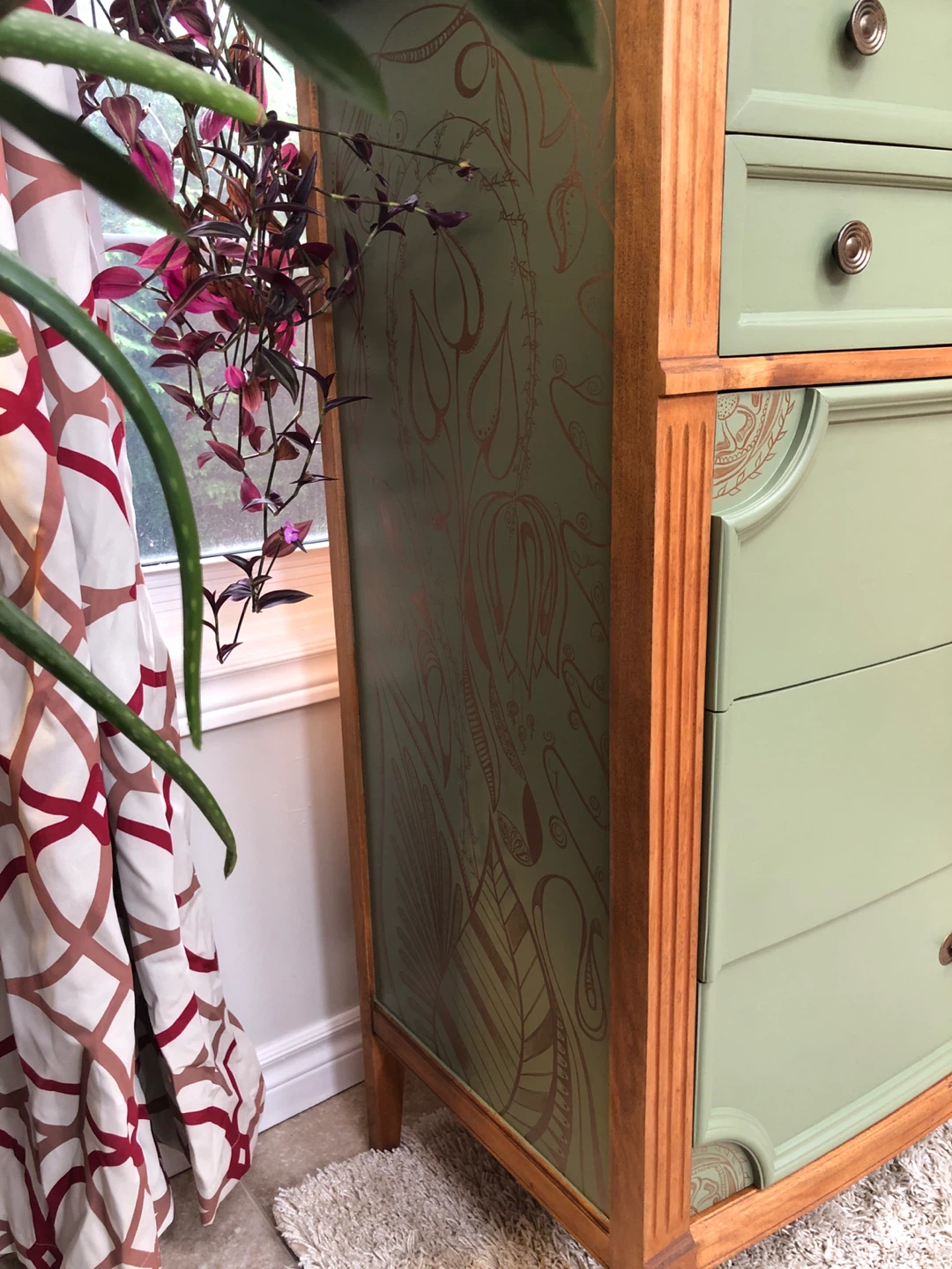 5 drawer refinished dresser hand painted design - photo 3