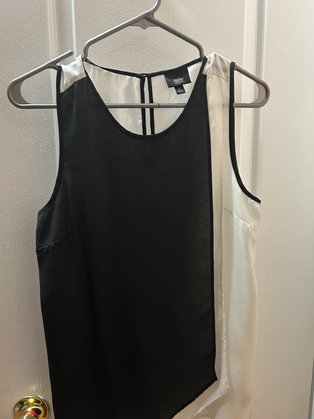 Mossimo Black and White Sleeveless Tank Top - photo 3