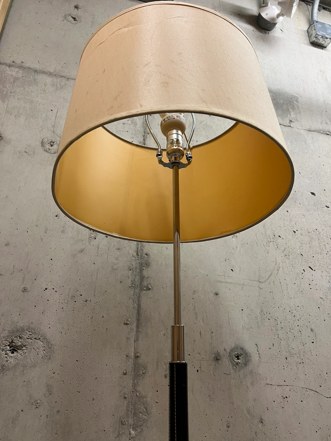 Floor Lamp with Beige Shade - photo 2