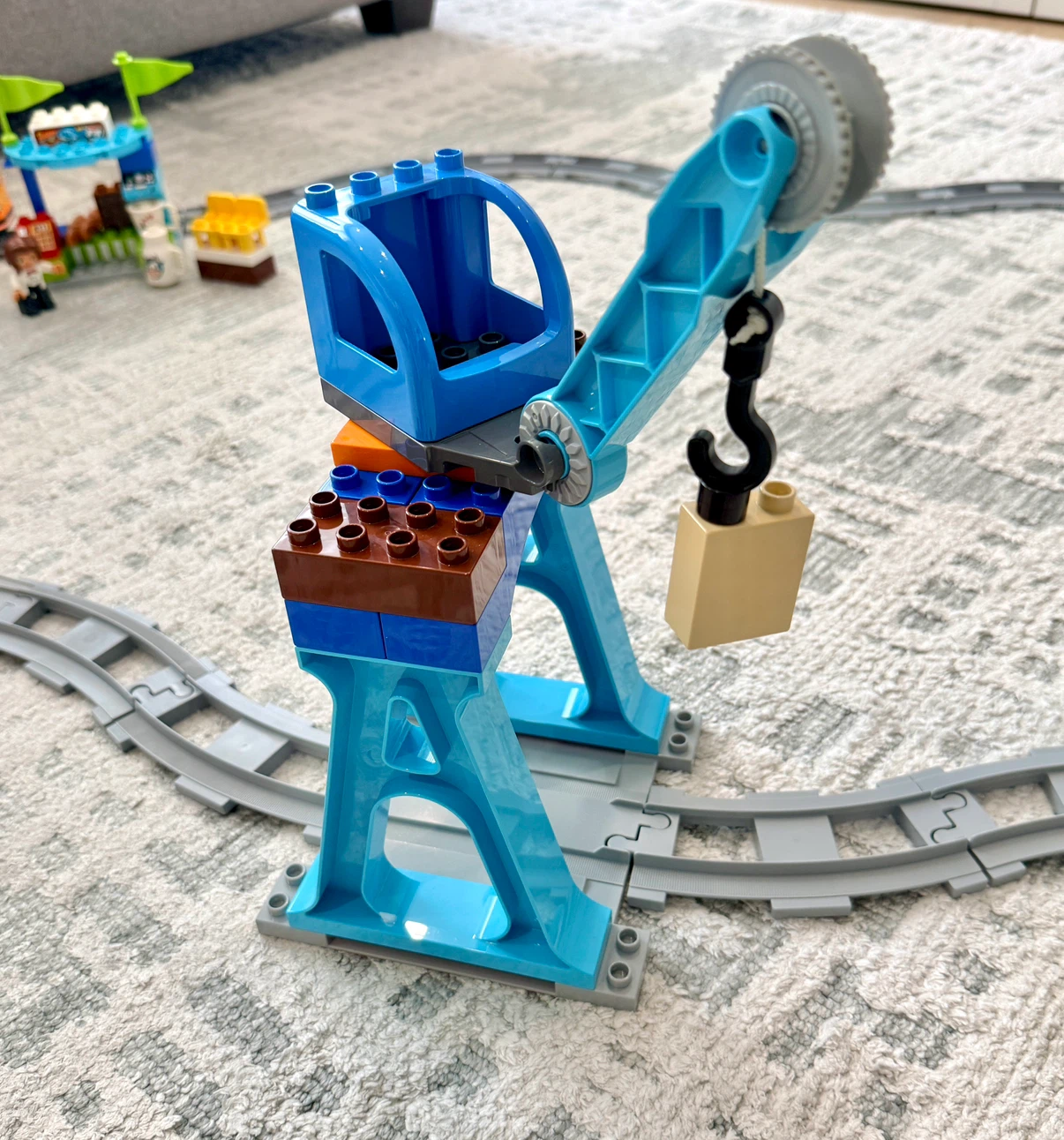 LEGO DUPLO Cargo Train Set 10875 - photo 4