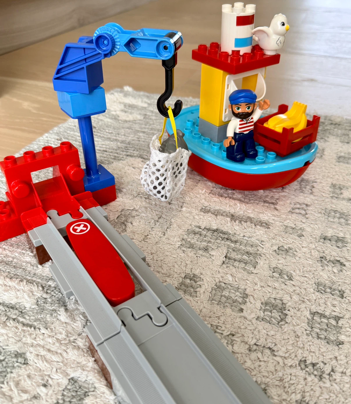 LEGO DUPLO Cargo Train Set 10875 - photo 5