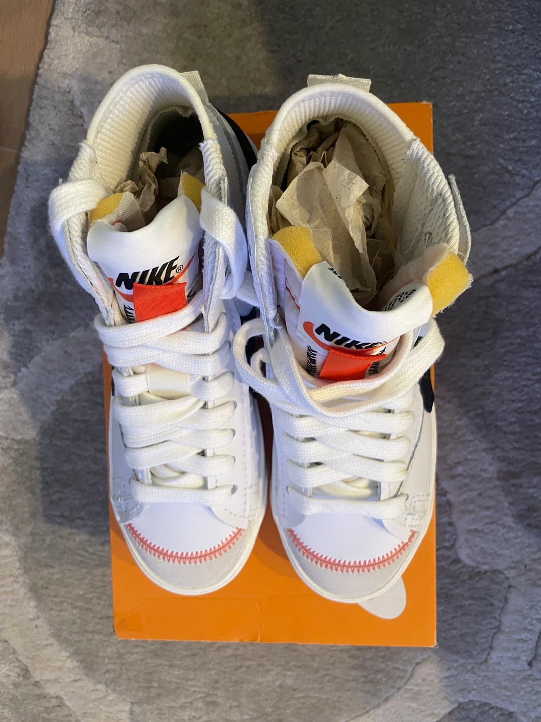 NIKE BLAZER MID ‘77 JUMBO SHOES - photo 2