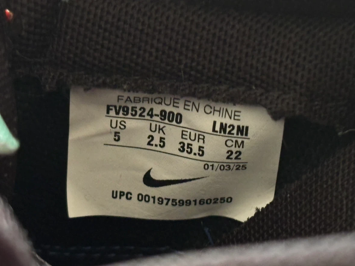 Nike Kids Dunk Low - Size 5 US (NEW!) - photo 2