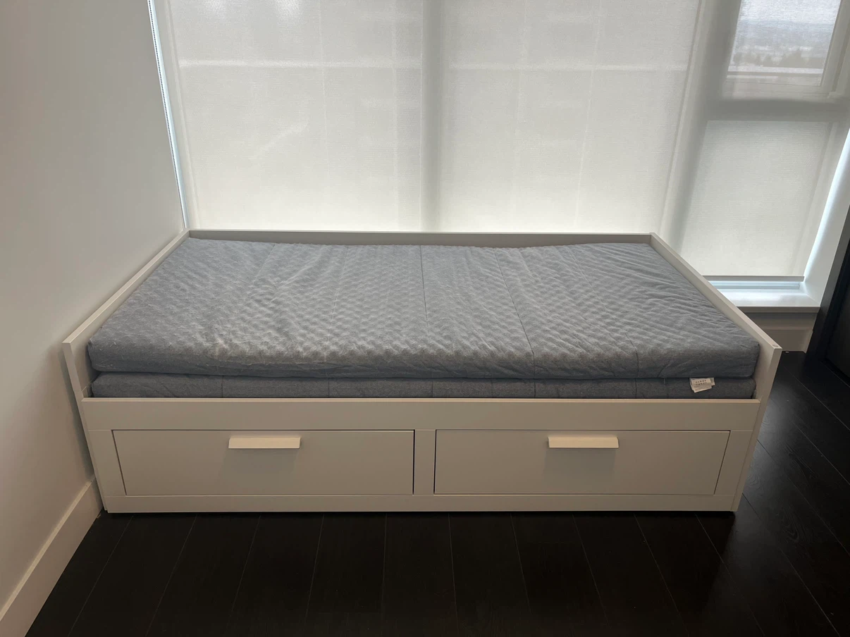 White Daybed with Storage Drawers - photo 2