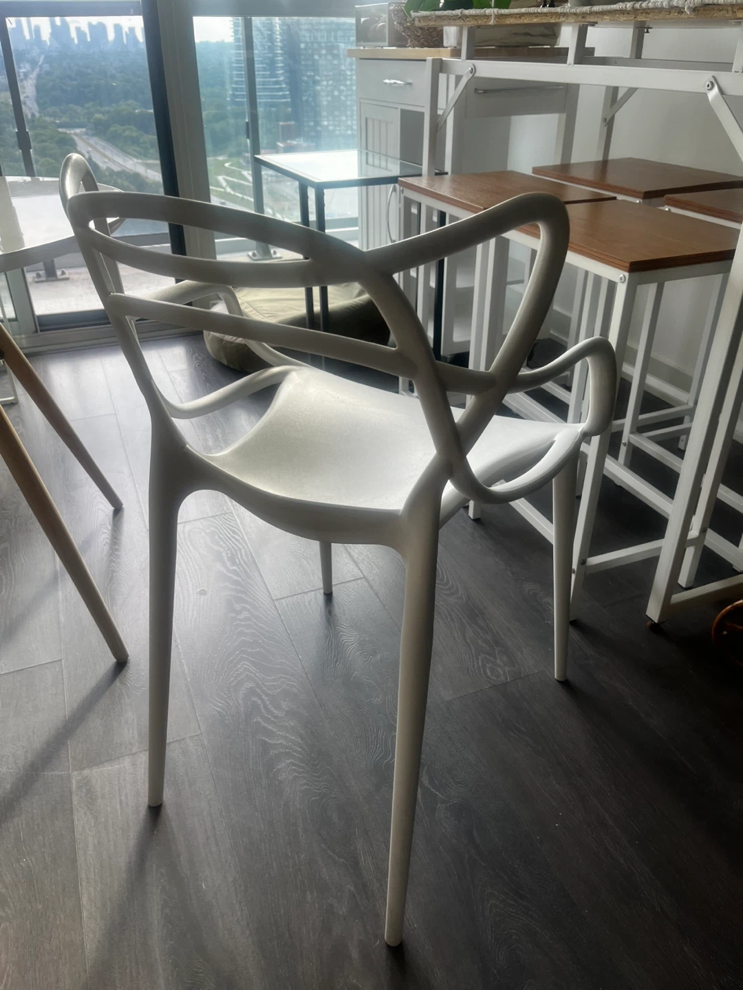 White Modern Designer Chair - photo 3