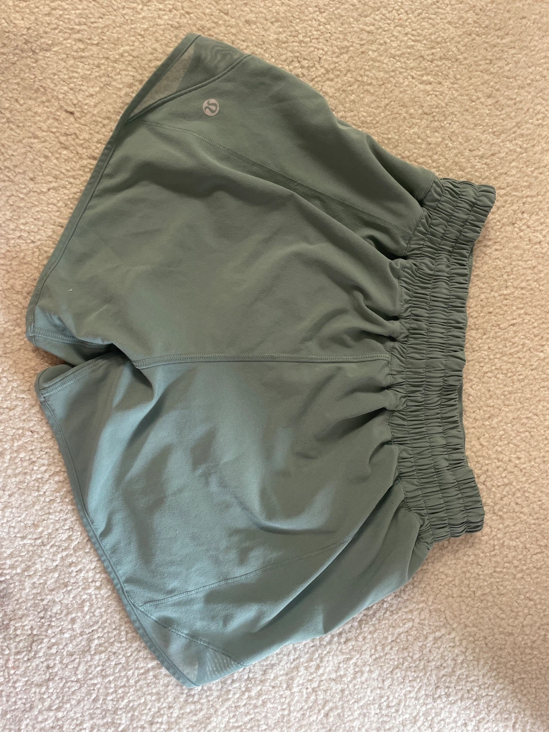 Lululemon 4 inch shorts size 4 - photo 3