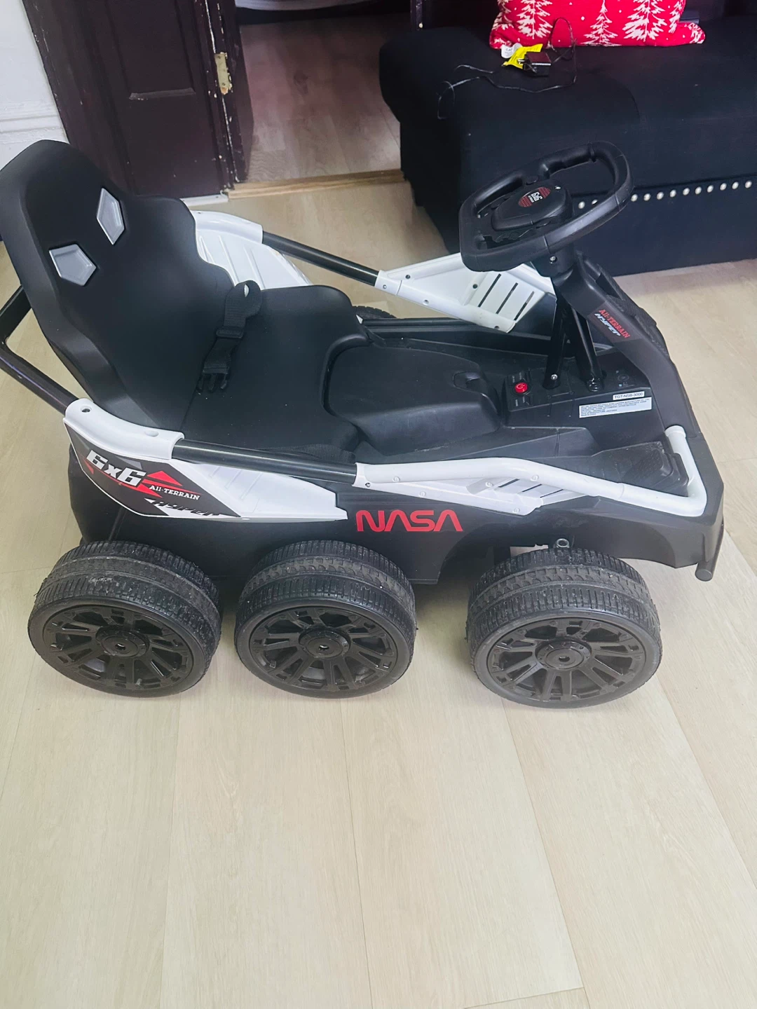 NASA 6x6 All-Terrain Ride-On Toy Car - photo 3