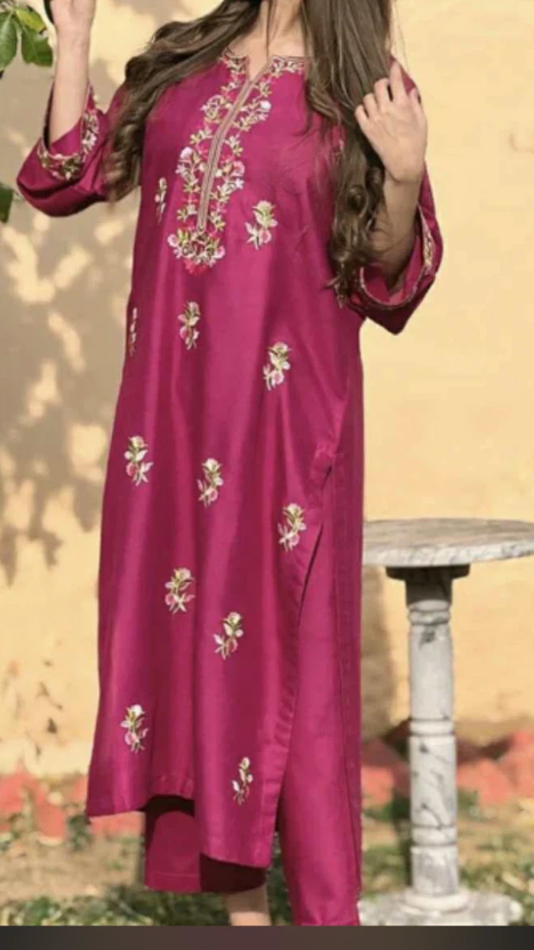 Embroidered Kurti and Pants Set size large - photo 4