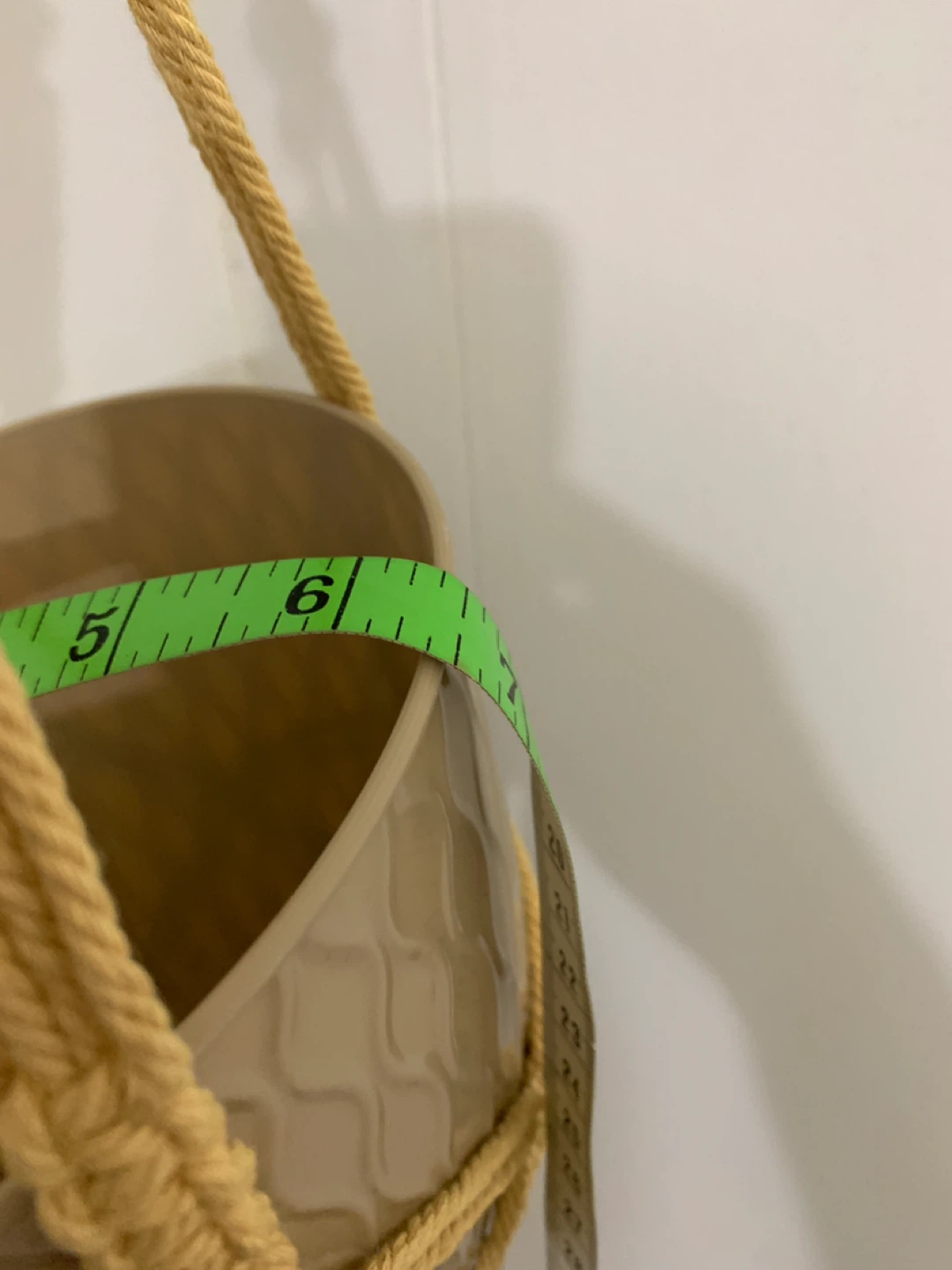 Tan Macrame with Tan Pot. NEW. - photo 2
