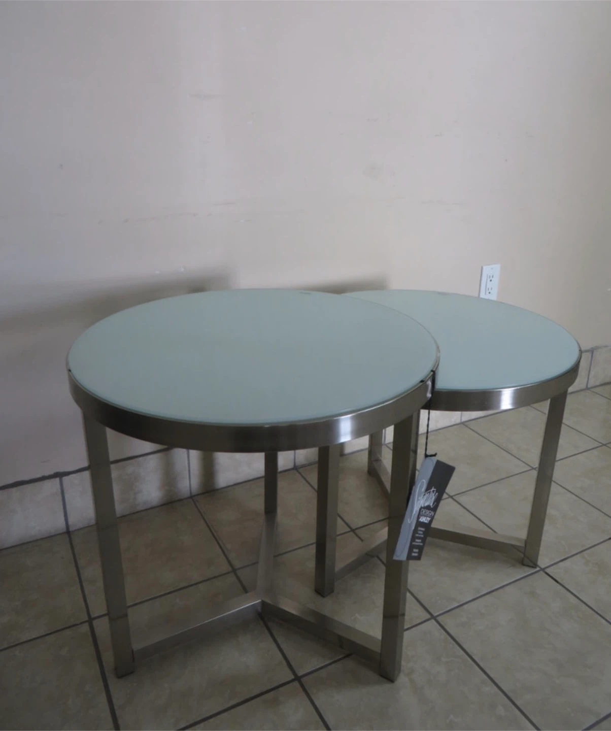 Brand New with Tags Set Of Class Top End Table - photo 3